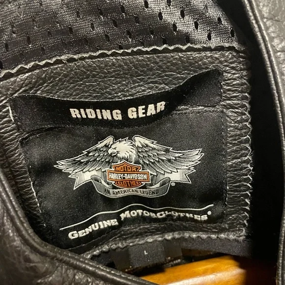 SOLD Harley Leather Jacket - Black - Picture 4 of 9